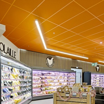 salle faux plafond ambre supermarché