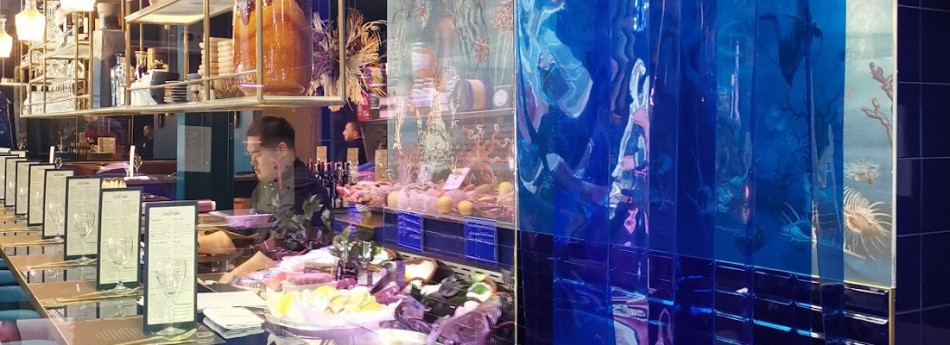 rideau a lanières dans un buffet asiatique