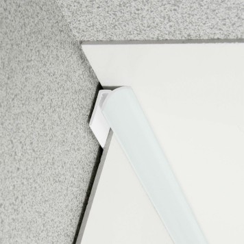 Congé d'angle interne blanc vert seafoam pour plaques PVC épaisseur 2-3 mm en situation