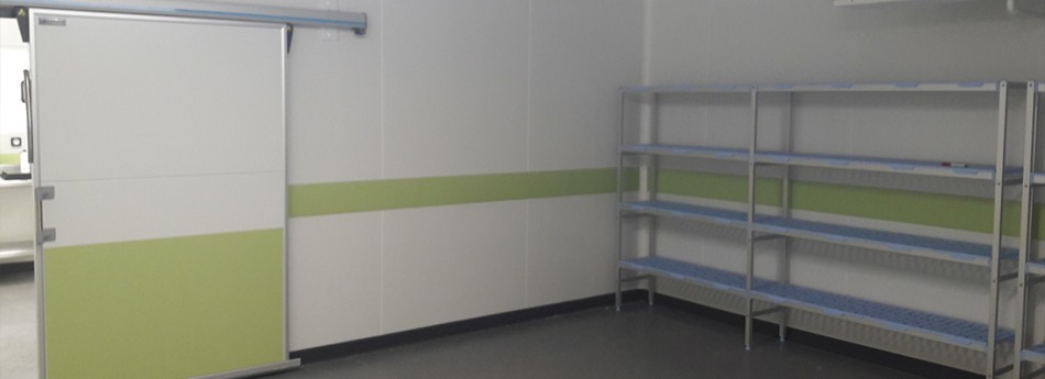 chambre froide rénovée avec plaques Nelinkia