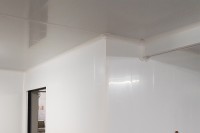 plafond cuisine gastronomique étanchéifié avec congés d'angle