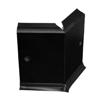 Angle interne pour plinthe Polyéthylène noire avec découpe pour U de sol