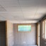 vue plongeante faux plafond en dalles grises craies