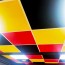 Faux plafond tricolore jaune rouge noir