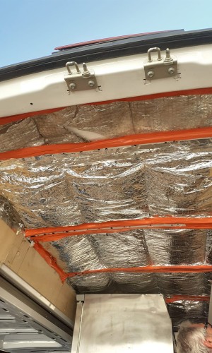 Rénovation du plafond d'un food truck