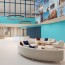 Réalisation paroi salle de bain avec Panneau mural décoratif intérieur PVC Satiné Bleu Jade "Vibrance" Altro Whiterock Satins
