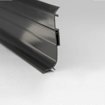 Plinthe PVC noire à lèvres souples vue tranche