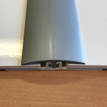 Profilé de jonction aspect aluminium pour plaques de 2 à 3 mm d'épaisseur