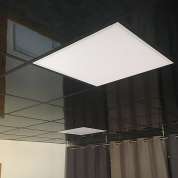 Structure faux plafond noire 