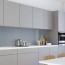 Réalisation crédence cuisine avec panneau mural décoratif brillant Gris Souris "Distant Thunder" Altro Whiterock Chameleon