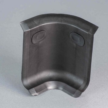 Angle interne noir pour plinthe PVC à lèvres souples avec bouchons insérés