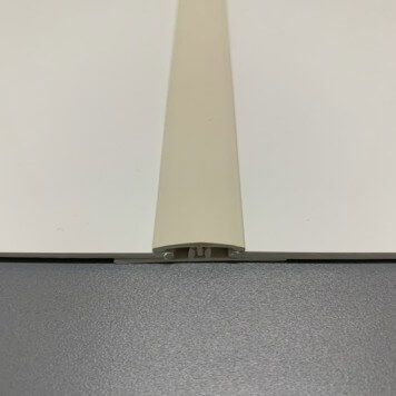 couvre-joint-2.50-mm-Creme-pour-plaques-vue-assemblee