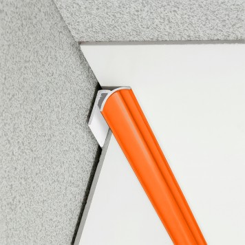 Congé d'angle interne orange juicy lucy pour plaques PVC épaisseur 2-3 mm en situation