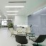Réalisation paroi murale avec panneau mural décoratif brillant Gris Souris "Distant Thunder" Altro Whiterock Chameleon