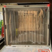 camion réfrigéré équipé d'un rideau à lanières grand froid