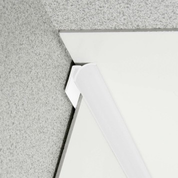 Congé d'angle interne blanc gris cesco pour plaques PVC épaisseur 2-3 mm en situation