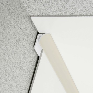 Congé d'angle interne beige oyster pour plaques PVC épaisseur 2-3 mm en situation