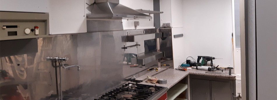 petite cuisine professionnelle rénovée